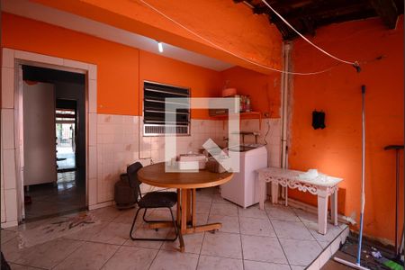 Casa à venda com 250m², 2 quartos e 2 vagasLavanderia