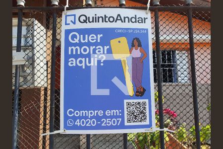 Casa à venda com 250m², 2 quartos e 2 vagas Casa à venda com 250m², 2 quartos e 2 vagasPlaquinha