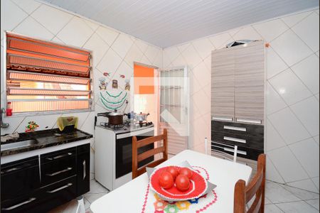 Casa à venda com 250m², 2 quartos e 2 vagas Casa à venda com 250m², 2 quartos e 2 vagasCozinha