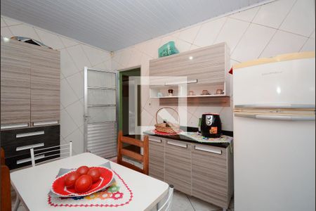 Casa à venda com 250m², 2 quartos e 2 vagas Casa à venda com 250m², 2 quartos e 2 vagasCozinha