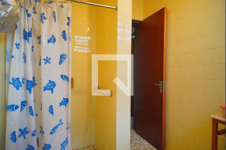 Casa à venda com 268m², 5 quartos e 3 vagasBanheiro 2