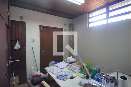Casa à venda com 268m², 5 quartos e 3 vagasQuarto 3