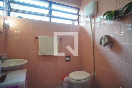 Casa à venda com 268m², 5 quartos e 3 vagasBanheiro 1