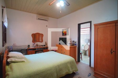 Casa à venda com 268m², 5 quartos e 3 vagasSuíte