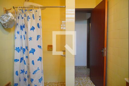 Casa à venda com 268m², 5 quartos e 3 vagasBanheiro 2