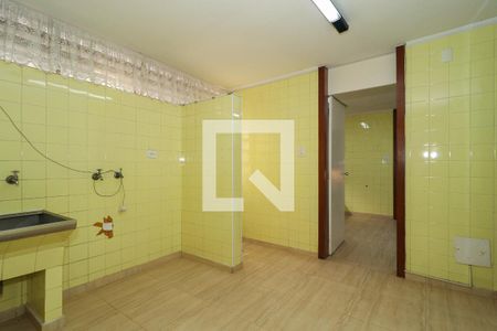 Casa à venda com 314m², 4 quartos e 4 vagas Casa à venda com 314m², 4 quartos e 4 vagasÁrea de Serviço