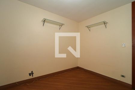 Casa à venda com 314m², 4 quartos e 4 vagas Casa à venda com 314m², 4 quartos e 4 vagasQuarto 3