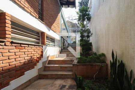 Casa à venda com 314m², 4 quartos e 4 vagas Casa à venda com 314m², 4 quartos e 4 vagasÁrea externa