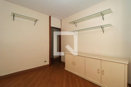Casa à venda com 314m², 4 quartos e 4 vagas Casa à venda com 314m², 4 quartos e 4 vagasQuarto 3