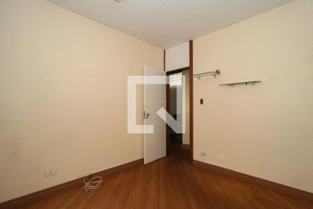 Casa à venda com 314m², 4 quartos e 4 vagas Casa à venda com 314m², 4 quartos e 4 vagasQuarto 4