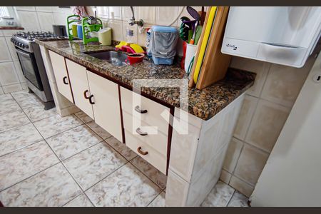 Casa de condomínio à venda com 256m², 4 quartos e 2 vagascozinha