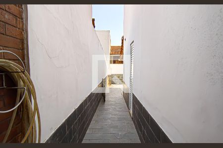 Casa de condomínio à venda com 256m², 4 quartos e 2 vagascorredor lateral