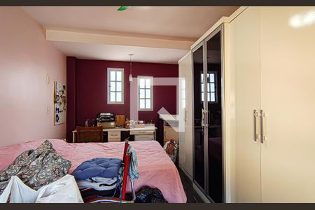 Casa de condomínio à venda com 256m², 4 quartos e 2 vagasquarto 3