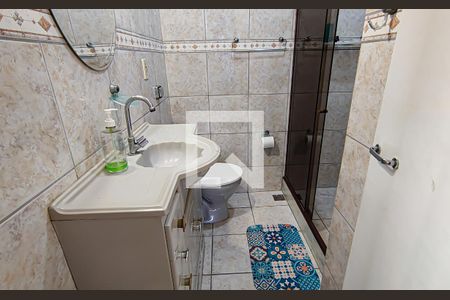 Casa de condomínio à venda com 256m², 4 quartos e 2 vagasbanheiro social