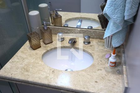 Apartamento à venda com 92m², 3 quartos e 2 vagasBanheiro da Suíte