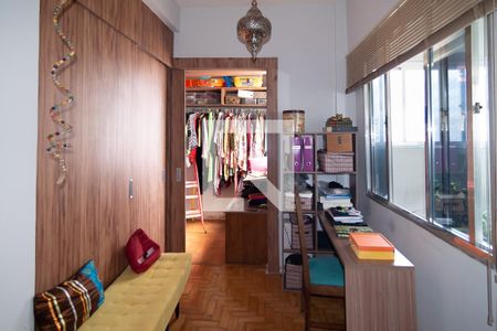 Apartamento à venda com 150m², 3 quartos e 1 vagaCloset