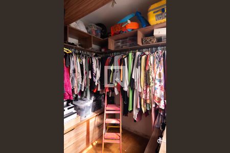 Apartamento à venda com 150m², 3 quartos e 1 vagaCloset