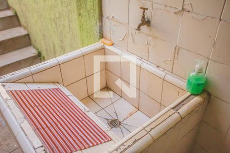 Casa à venda com 180m², 3 quartos e 1 vagaÁrea de Serviço