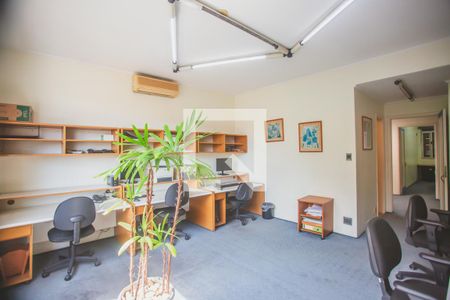 Casa à venda com 180m², 3 quartos e 1 vagaSuíte