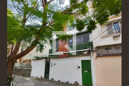 Apartamento para alugar com 120m², 3 quartos e sem vagaFachada