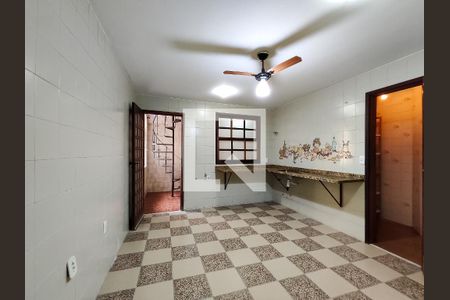 Apartamento para alugar com 120m², 3 quartos e sem vagaCozinha