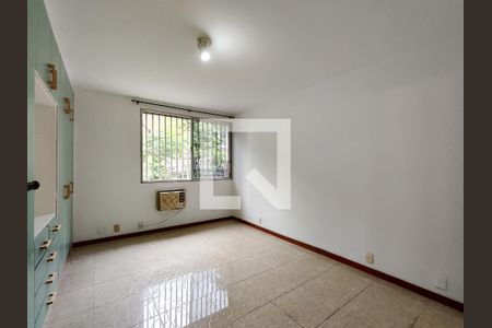 Suíte de apartamento para alugar com 3 quartos, 120m² em Grajaú, Rio de Janeiro
