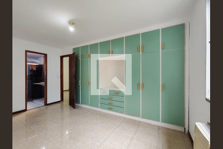 Apartamento para alugar com 120m², 3 quartos e sem vagaSuíte