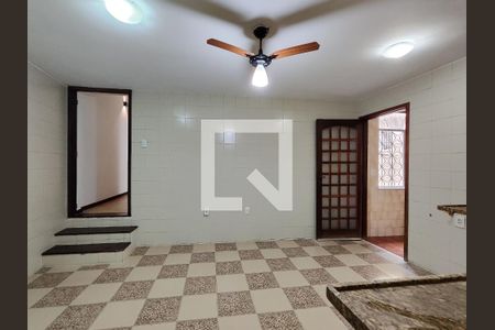 Apartamento para alugar com 120m², 3 quartos e sem vagaCozinha