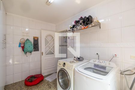 Casa à venda com 226m², 3 quartos e 2 vagasÁrea de Serviço