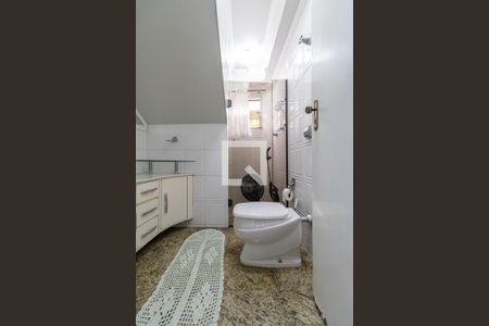 Casa à venda com 226m², 3 quartos e 2 vagasBanheiro