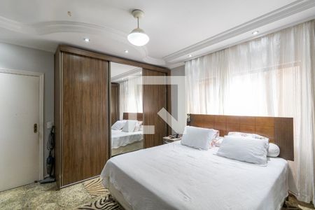 Casa à venda com 226m², 3 quartos e 2 vagasSuíte