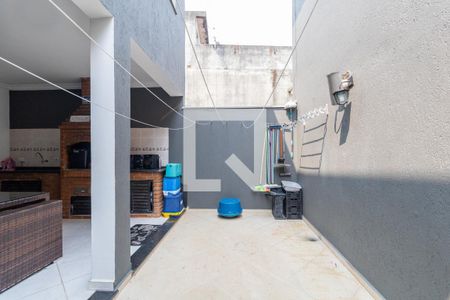 Casa à venda com 226m², 3 quartos e 2 vagasQuintal