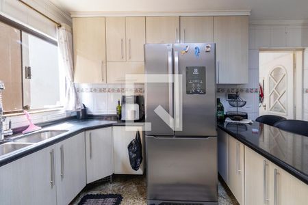 Casa à venda com 226m², 3 quartos e 2 vagasCozinha