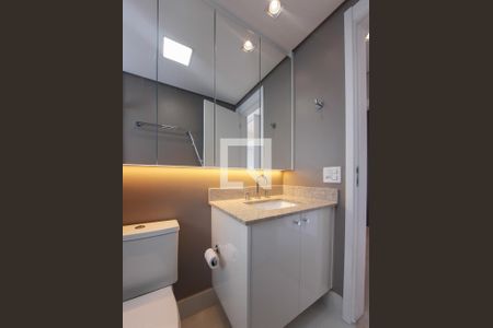 Apartamento para alugar com 77m², 2 quartos e 1 vaga Apartamento para alugar com 77m², 2 quartos e 1 vagaBanheiro da Suíte 1