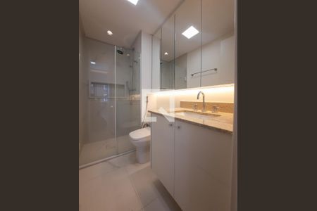 Apartamento para alugar com 77m², 2 quartos e 1 vaga Apartamento para alugar com 77m², 2 quartos e 1 vagaBanheiro da Suíte 2