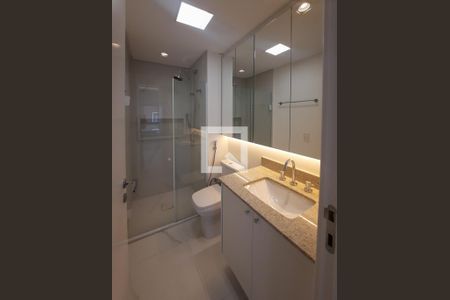 Apartamento para alugar com 77m², 2 quartos e 1 vaga Apartamento para alugar com 77m², 2 quartos e 1 vagaBanheiro da Suíte 2