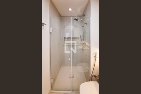 Apartamento para alugar com 77m², 2 quartos e 1 vaga Apartamento para alugar com 77m², 2 quartos e 1 vagaBanheiro da Suíte 2