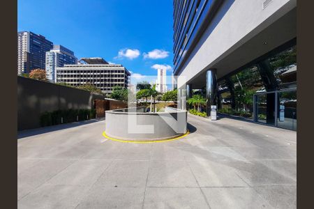 Apartamento para alugar com 77m², 2 quartos e 1 vaga Apartamento para alugar com 77m², 2 quartos e 1 vagaFachada