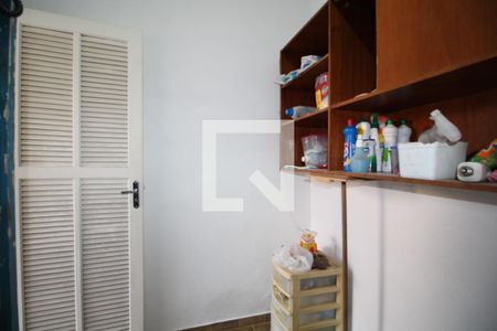 Casa à venda com 180m², 4 quartos e 3 vagasQuarto de Serviço