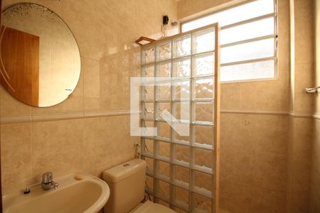 Casa à venda com 180m², 4 quartos e 3 vagasBanheiro Social 1