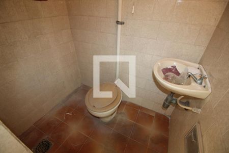 Casa à venda com 180m², 4 quartos e 3 vagasÁrea Externa - Banheiro