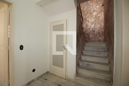 Casa à venda com 180m², 4 quartos e 3 vagasHall do Piso 1