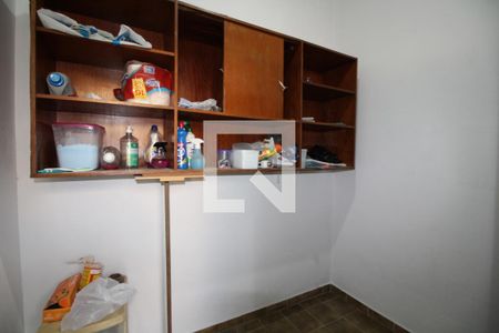 Casa à venda com 180m², 4 quartos e 3 vagasQuarto de Serviço