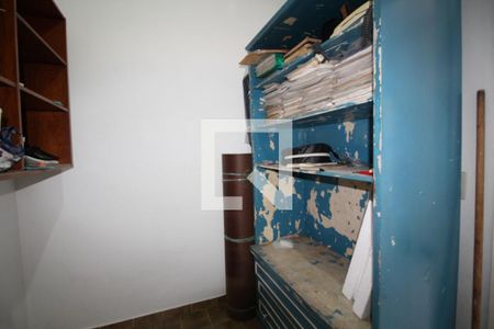 Casa à venda com 180m², 4 quartos e 3 vagasQuarto de Serviço