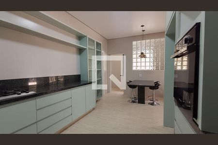 Casa de condomínio à venda com 334m², 4 quartos e 4 vagasCozinha