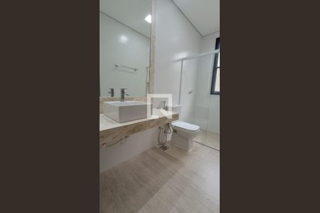 Casa de condomínio à venda com 334m², 4 quartos e 4 vagasbanheiro 2