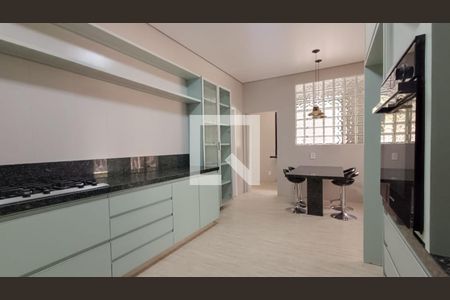 Casa de condomínio à venda com 334m², 4 quartos e 4 vagasCozinha