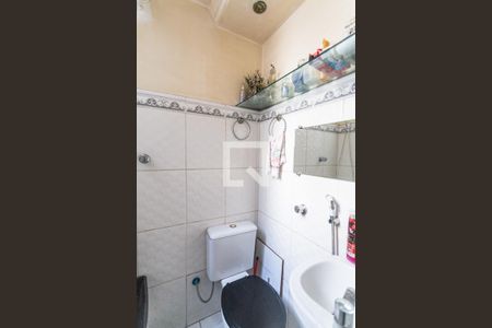 Apartamento à venda com 132m², 4 quartos e sem vagaBanheiro de Serviço