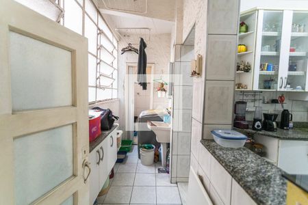 Apartamento à venda com 132m², 4 quartos e sem vagaÁrea de Serviço