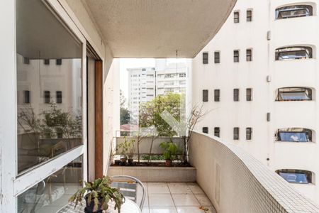 Apartamento à venda com 226m², 3 quartos e 2 vagasVaranda Sala